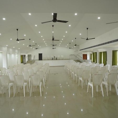 Sn Rooms Perumpāvūr Esterno foto