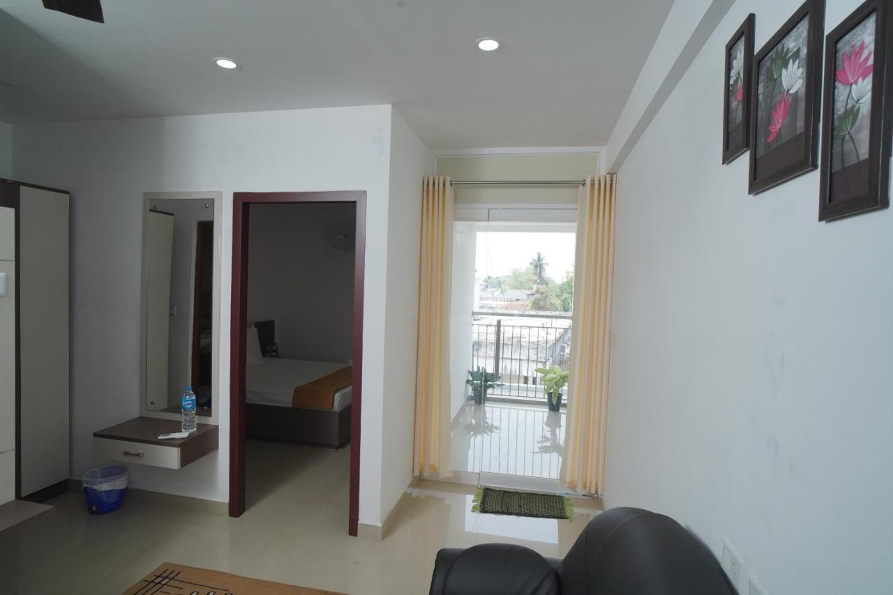 Sn Rooms Perumpāvūr Esterno foto